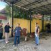 Panitia pelaksana Qurban Golkar Jambi menerima penyerahan hewan Qurban. FOTO: IST