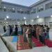 Suasana sholat di blok hunian Lapas Jambi. FOTO: OYI